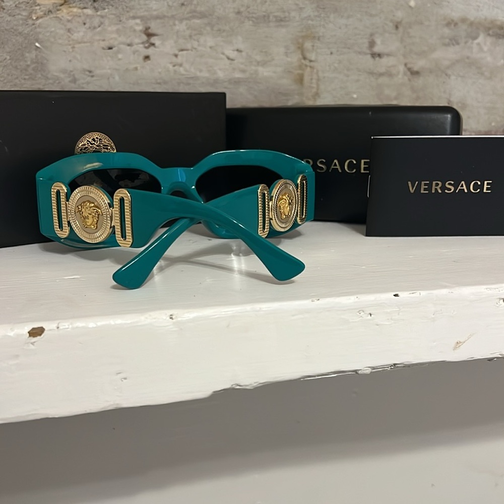 Versace MAXI MEDUSA BIGGIE Sunglasses Turquoise/Aqua - Picture 3 of 8